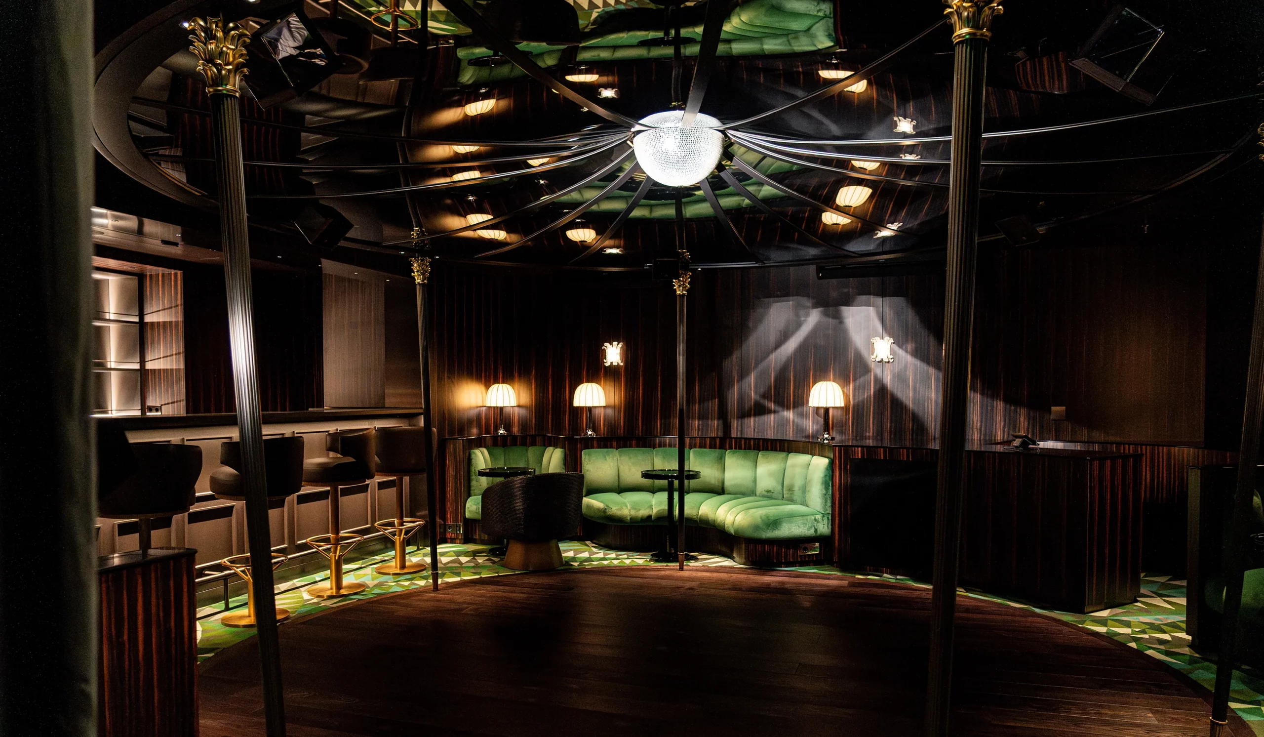 Frontline-Studio-OrientExpress_Corinthian_Wagon-bar_DSC05483